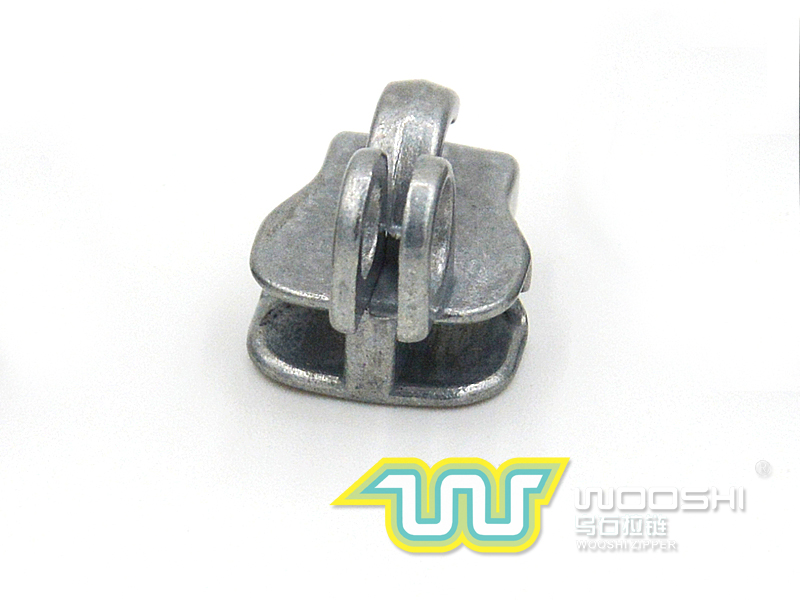 7#尼龙-双孔碰头